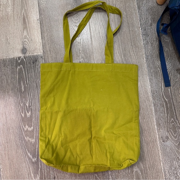 baggu mini merch tote in caper - Picture 4 of 5